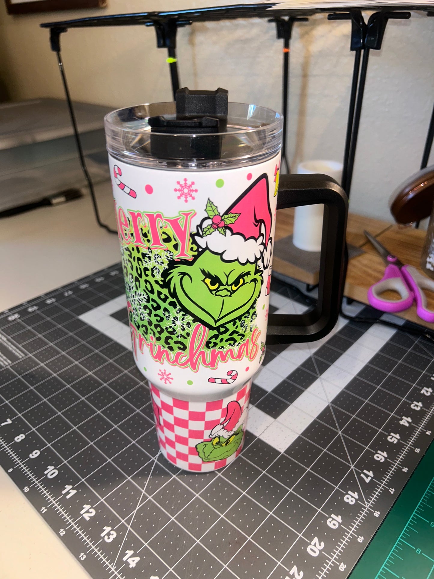 40oz Stanley Dupe - viral pink Green dude Tumbler